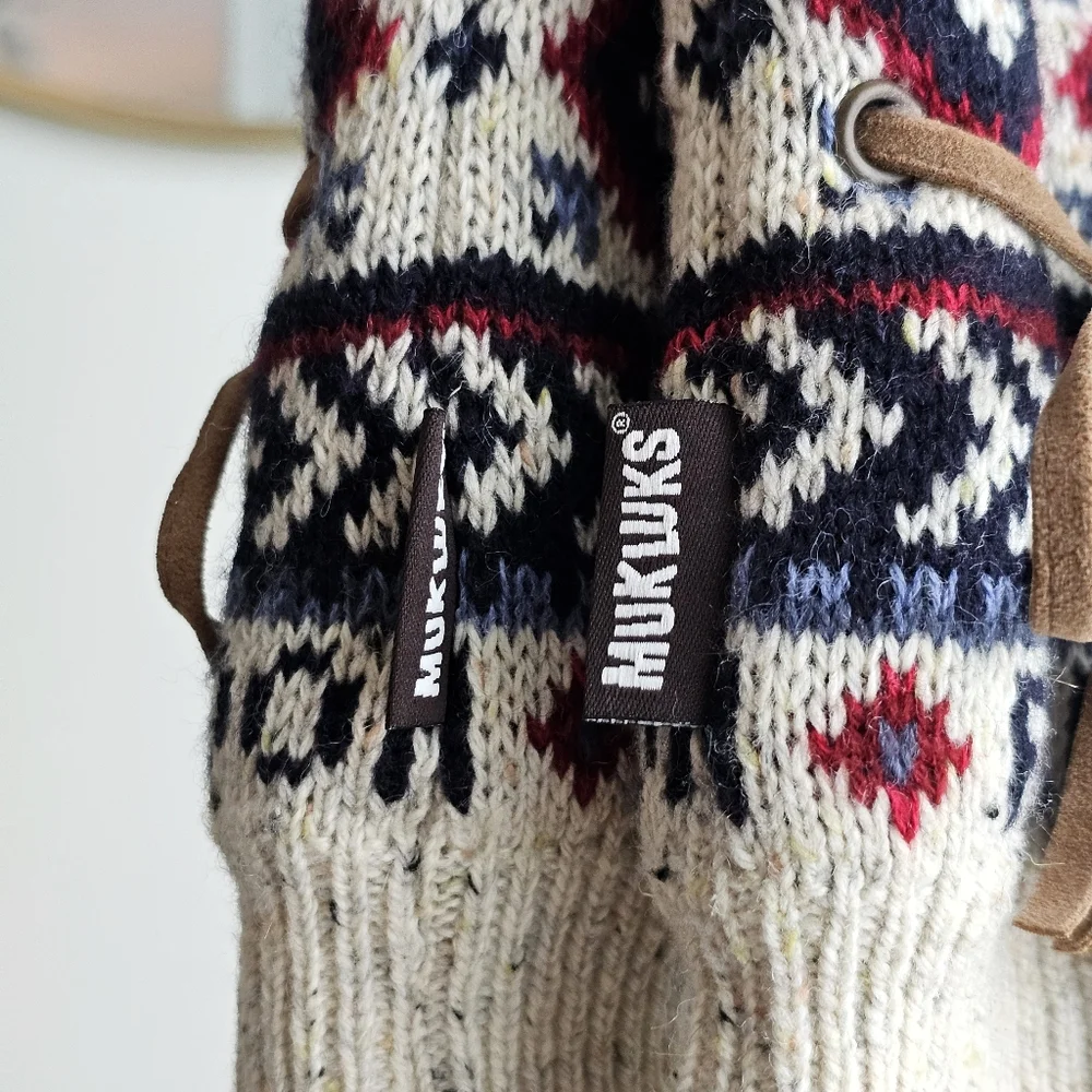 🧤 NWT Muk Luks Fingerless Knit Mittens – Fleece-Lined with Tassels, One Size